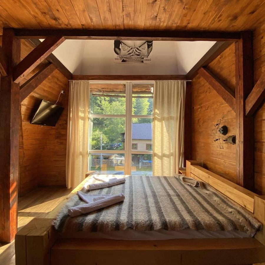 Salo I Mandry Apartment Рахив Екстериор снимка